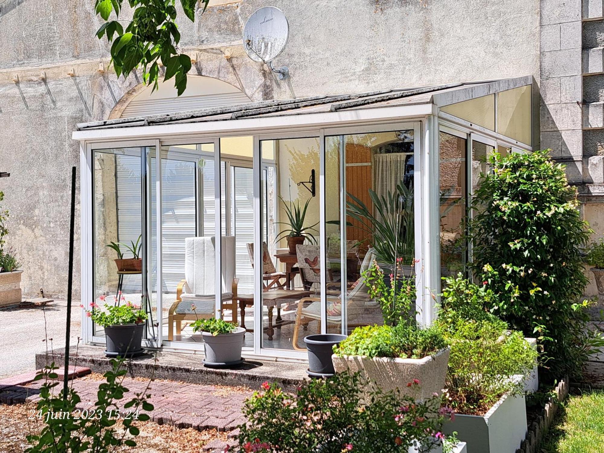 La Metairie Au Milieu Des Vignes Apartment Réaux Exterior foto